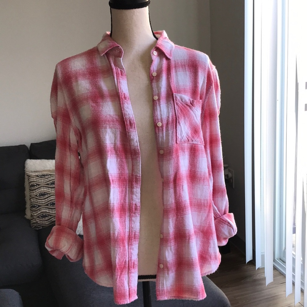 Aero white red flannel